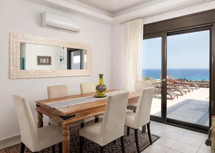 Athena With Private Pool And Seaview * 林都斯