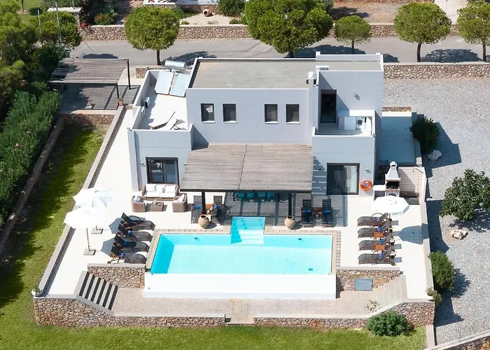 Athena With Private Pool And Seaview فيلة