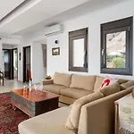 Athena With Private Pool And Seaview فيلة لينثوس