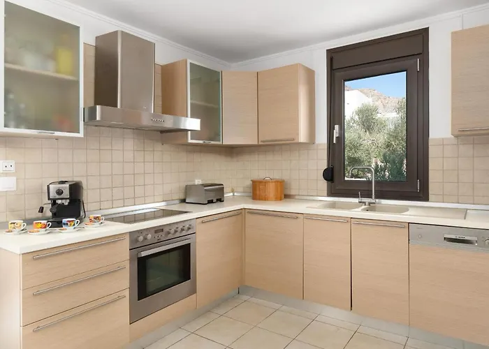 Athena With Private Pool And Seaview *